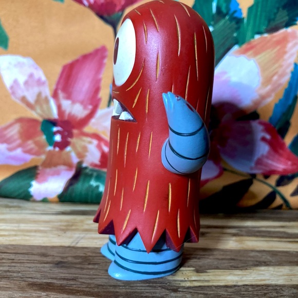 Tim Biskup 4" Red Helper 2003 Critterbox RARE - Picture 4 of 14